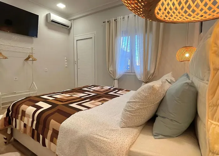 Elia Room & Garden