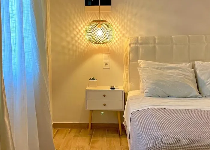 Elia Room & Garden